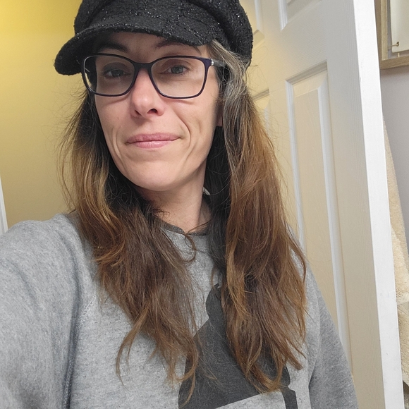 Meet your Posher, Vicki - Picture 4 of 6